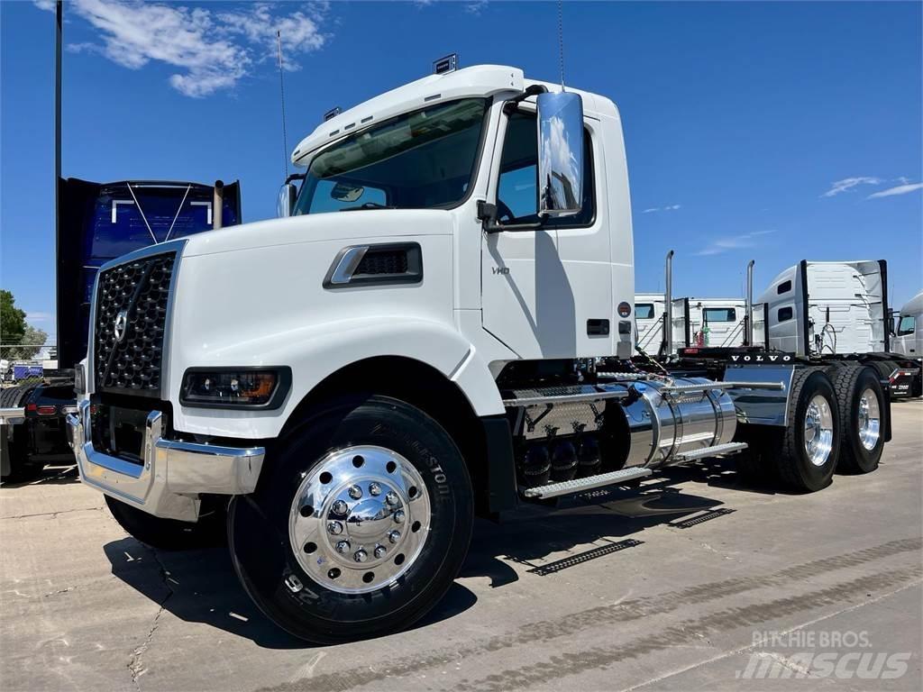 Volvo VHD64FT300 Седельные тягачи