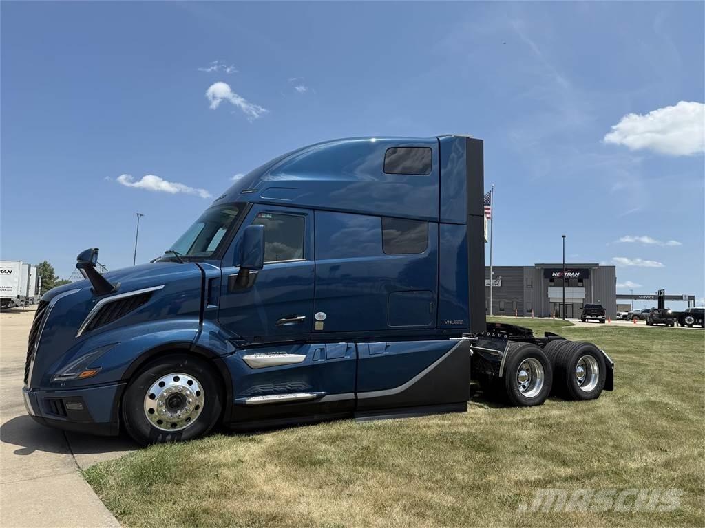 Volvo VNL 860 Седельные тягачи