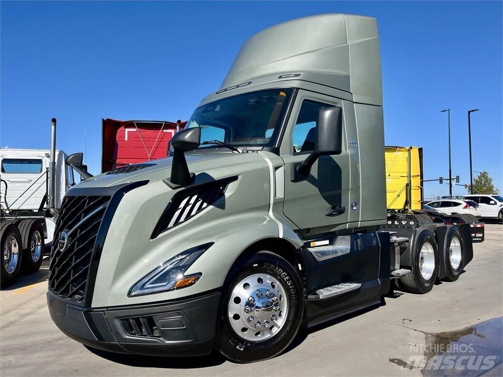 Volvo VNL64T300 Седельные тягачи