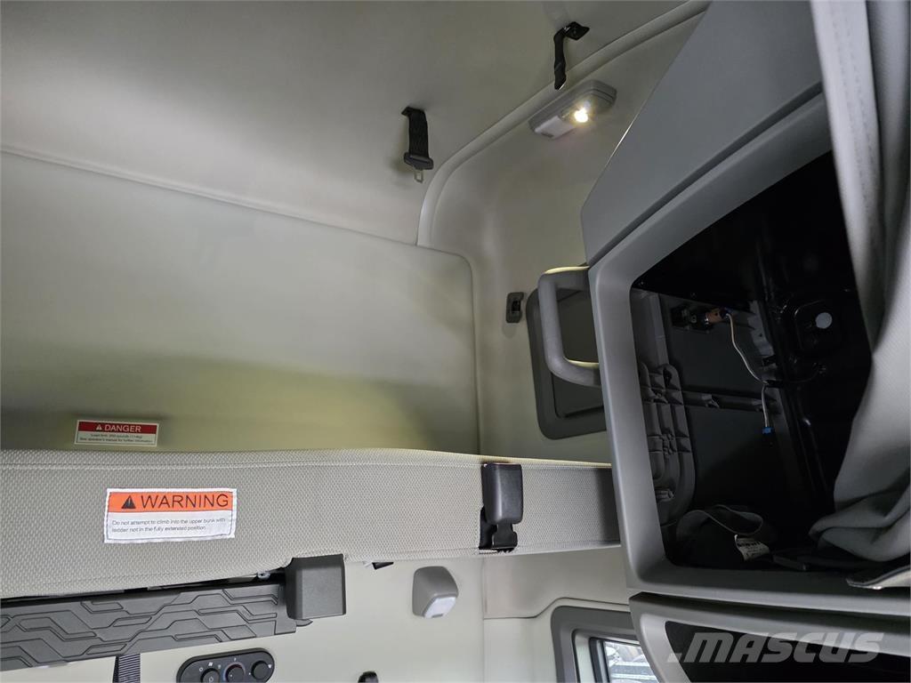 Volvo VNL64T760 Седельные тягачи