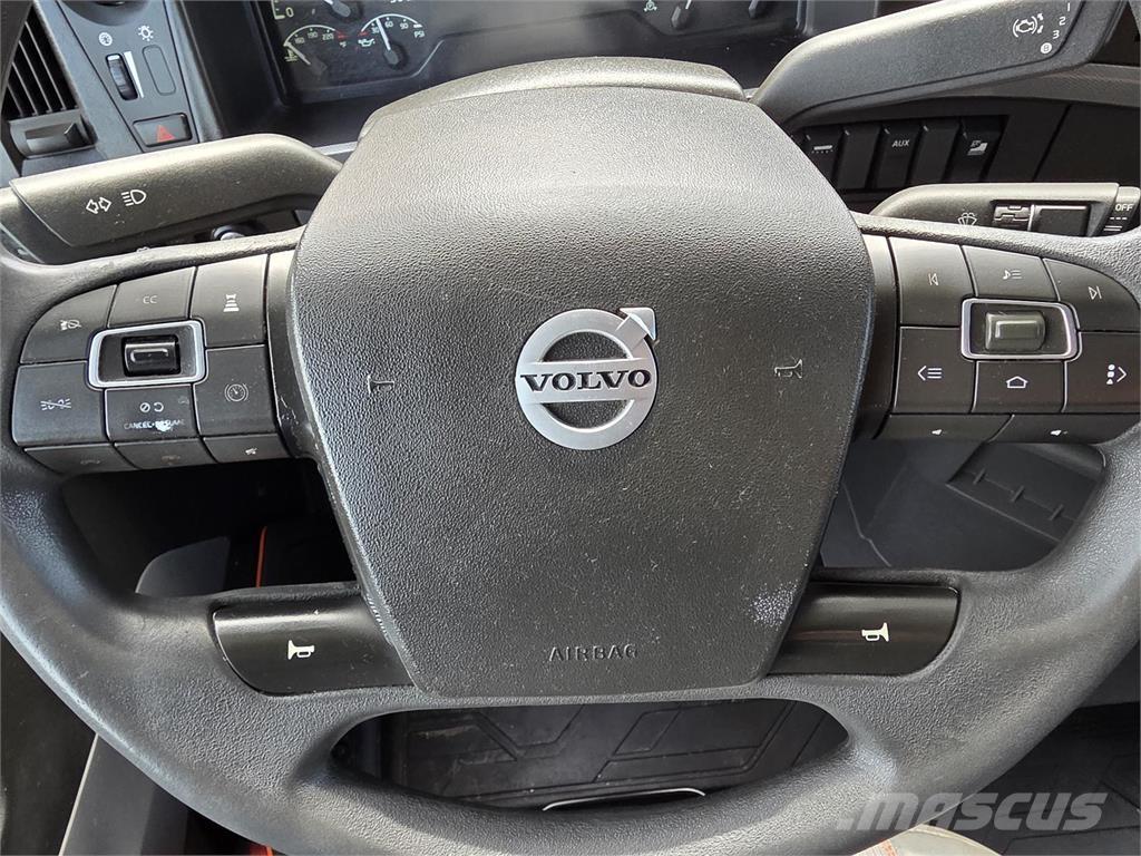 Volvo VNL64T760 Седельные тягачи