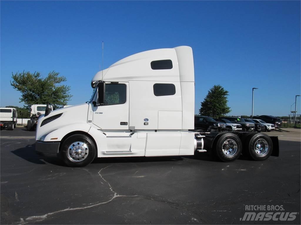 Volvo VNL64T760 Седельные тягачи