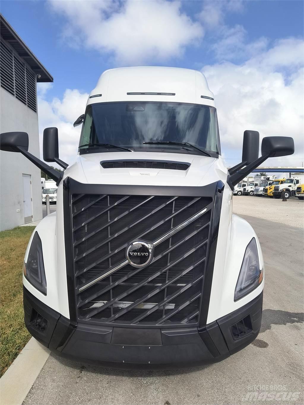 Volvo VNL64T860 Седельные тягачи