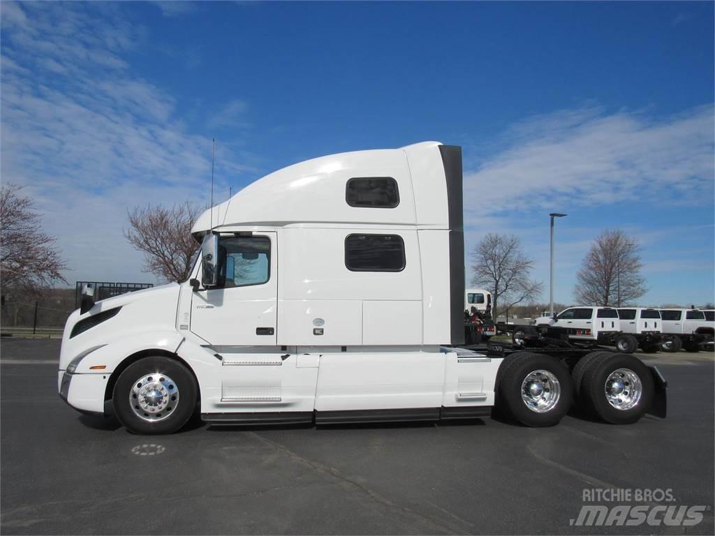 Volvo VNL64T860 Седельные тягачи