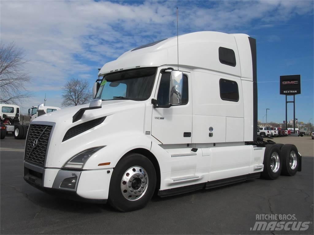Volvo VNL64T860 Седельные тягачи