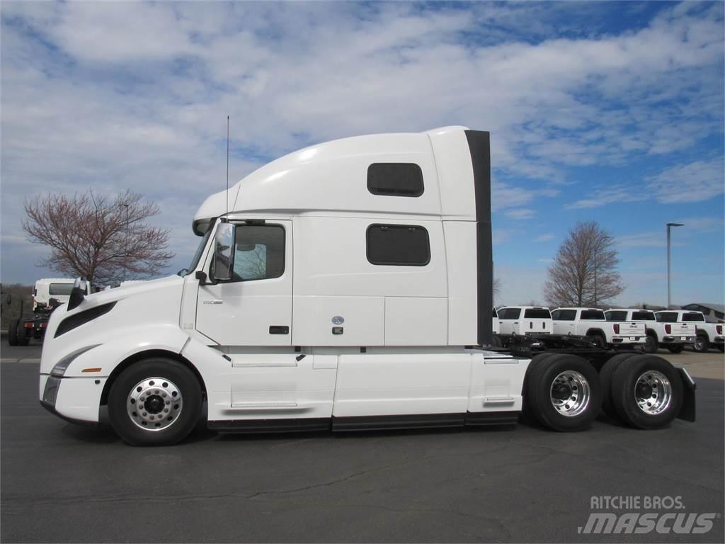 Volvo VNL64T860 Седельные тягачи