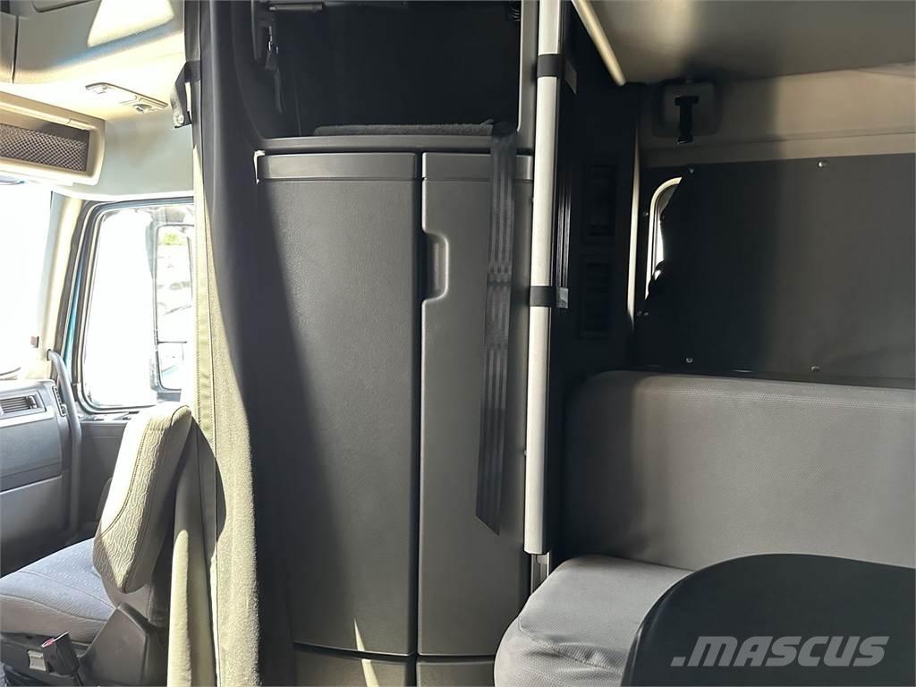 Volvo VNL64T860 Седельные тягачи