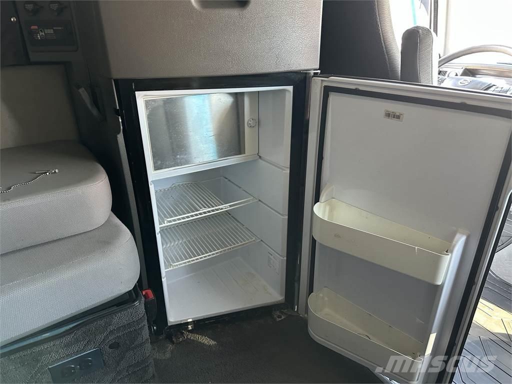 Volvo VNL64T860 Седельные тягачи