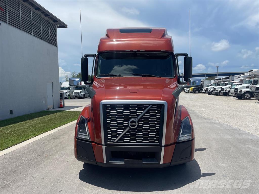 Volvo VNL64T860 Седельные тягачи