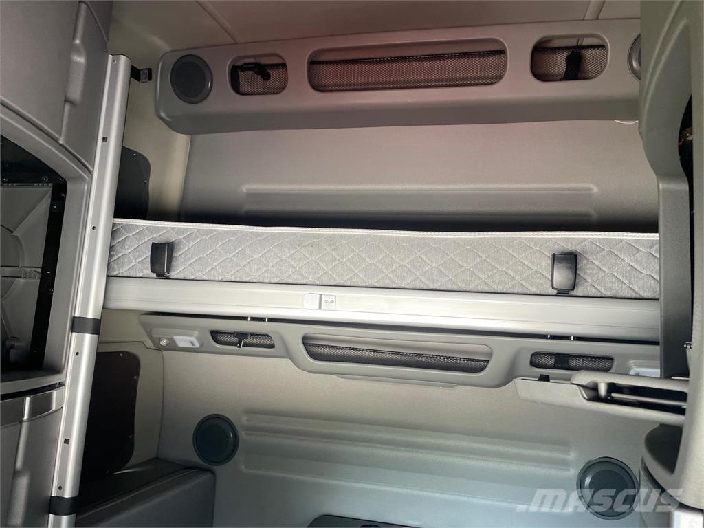 Volvo VNL64T860 Седельные тягачи