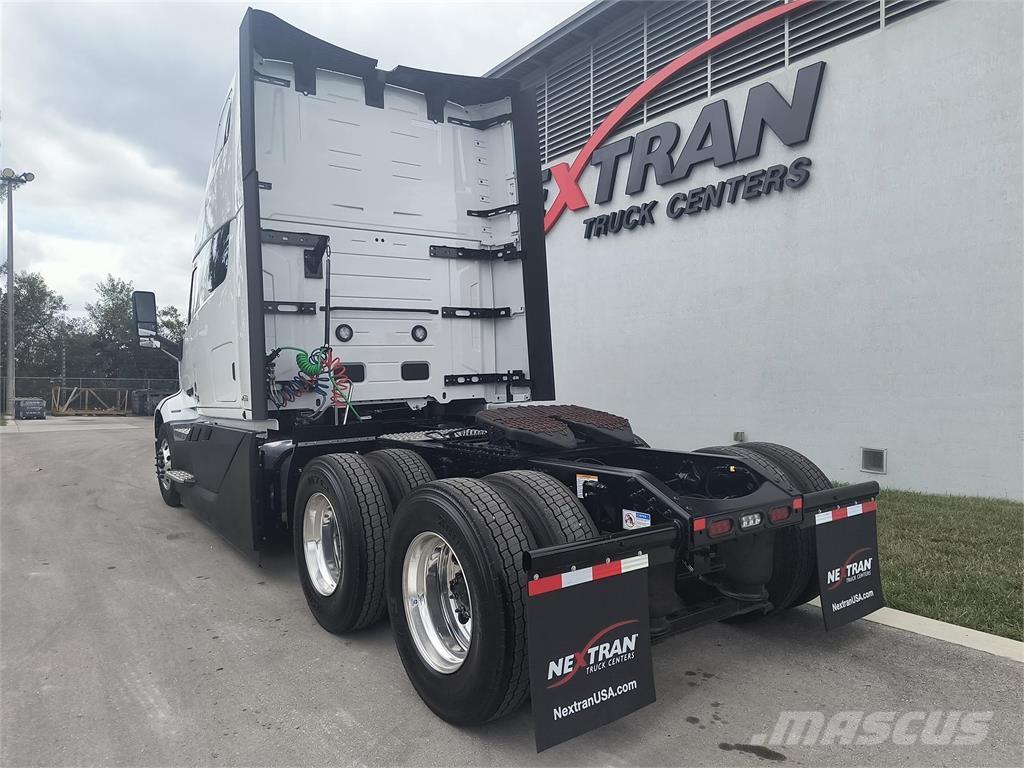 Volvo VNL64T860 Седельные тягачи