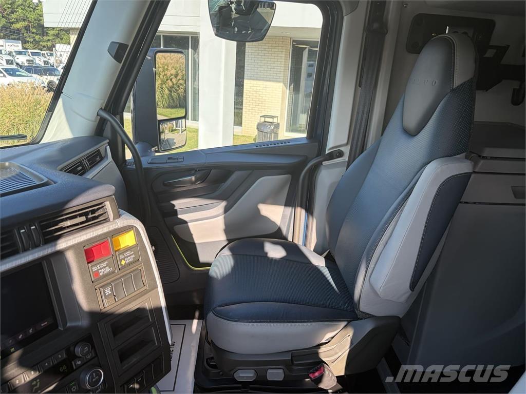 Volvo VNL64T860 Седельные тягачи