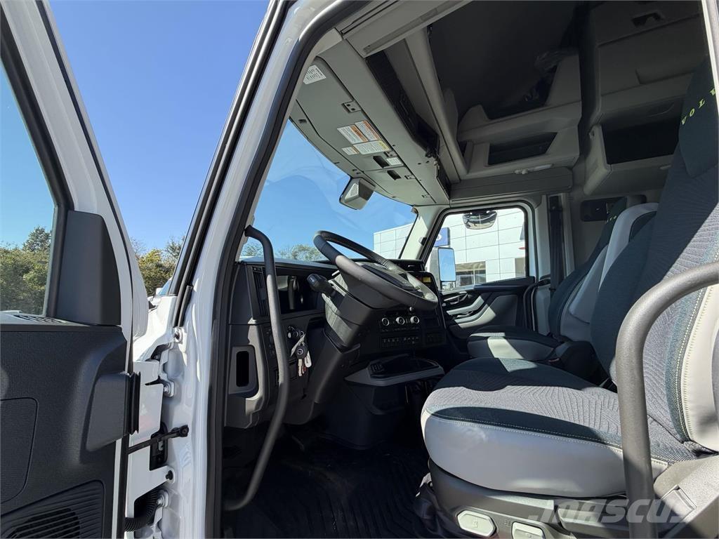 Volvo VNL64T860 Седельные тягачи