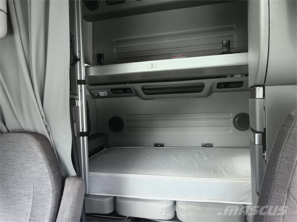 Volvo VNL64T860 Седельные тягачи