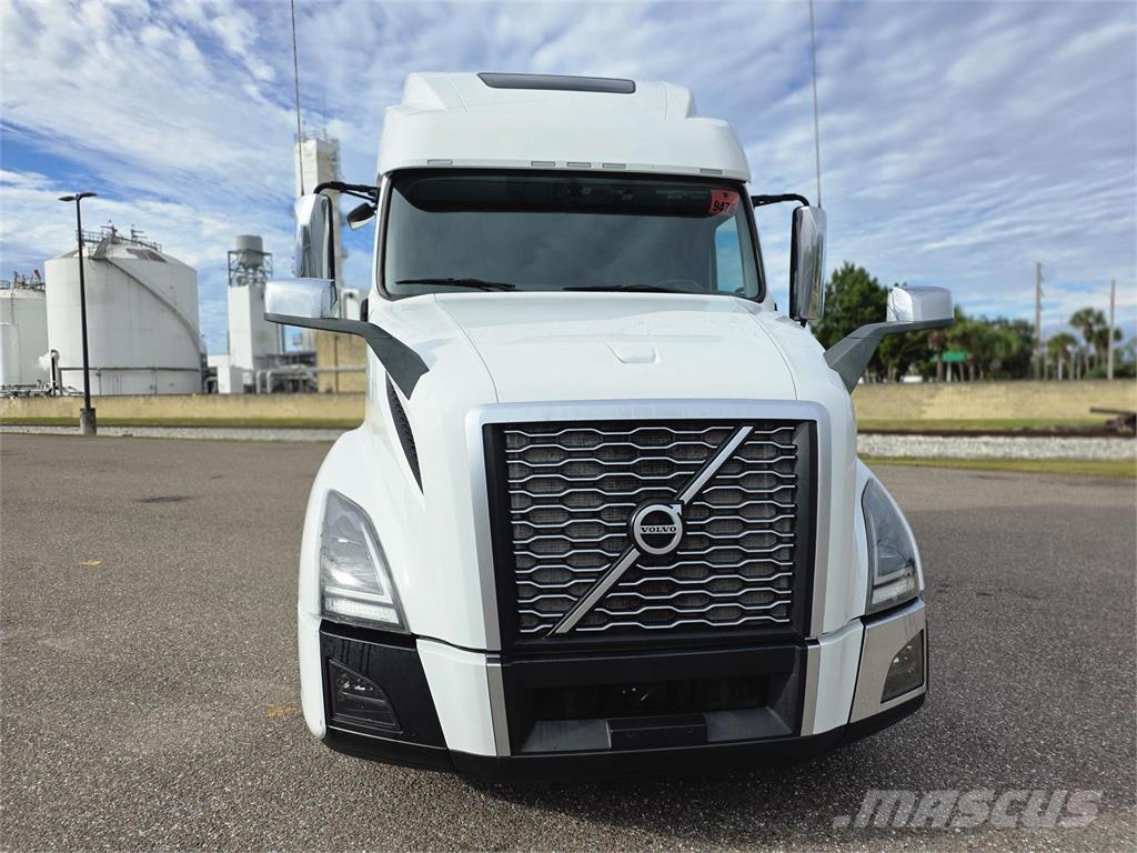 Volvo VNL64T860 Седельные тягачи