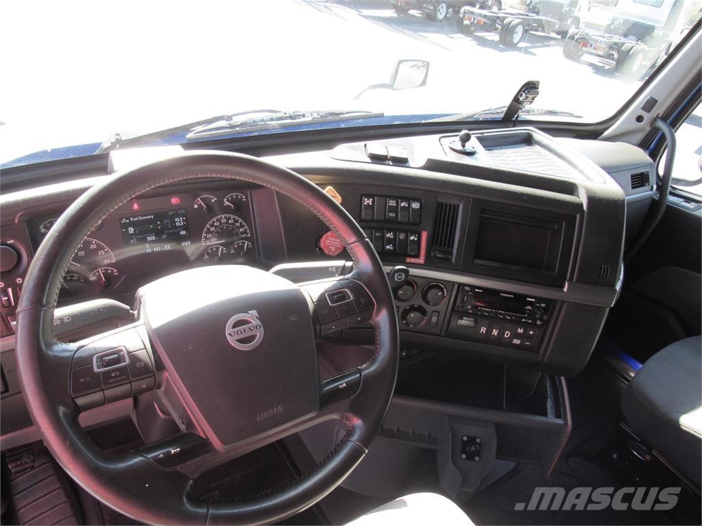 Volvo VNL860 Седельные тягачи