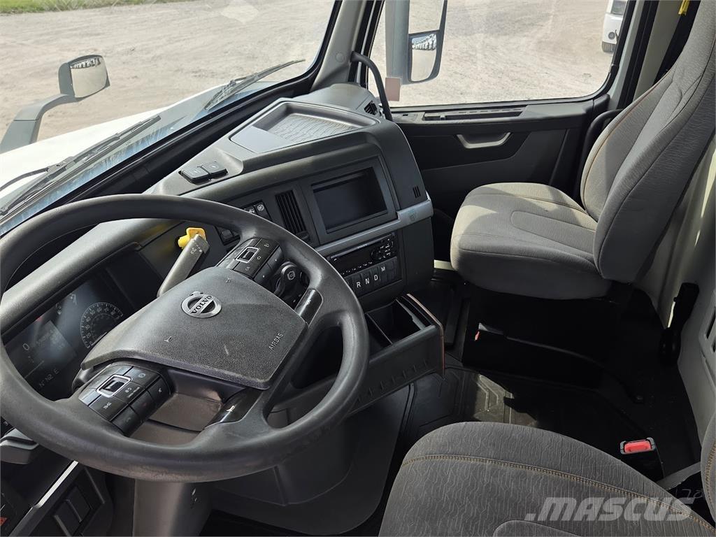 Volvo VNR64T300 Седельные тягачи