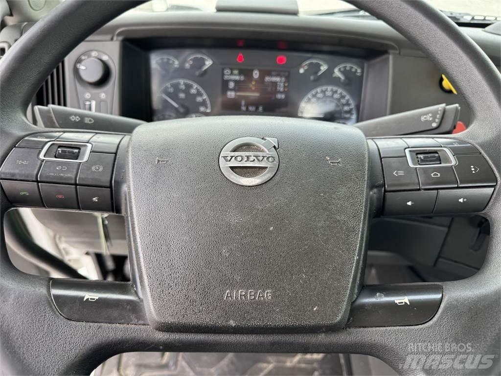 Volvo VNR64T300 Седельные тягачи