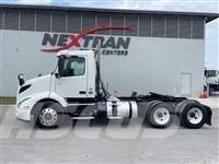 Volvo VNR64T300 Седельные тягачи