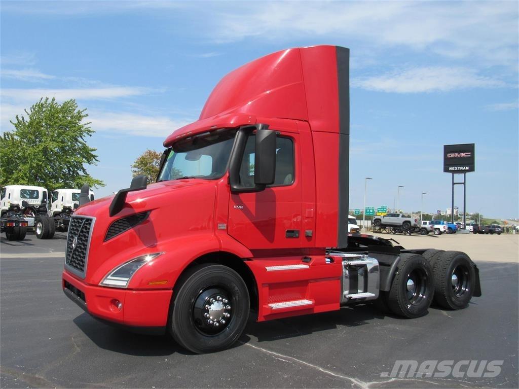 Volvo VNR64T300 Седельные тягачи