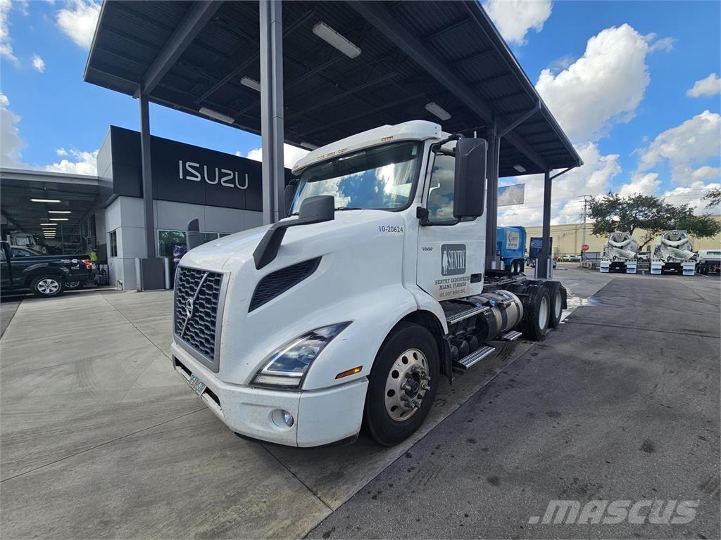 Volvo VNR64T300 Седельные тягачи