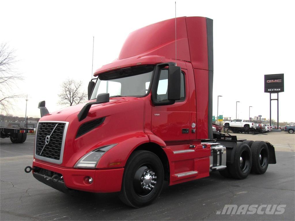 Volvo VNR64T300 Седельные тягачи