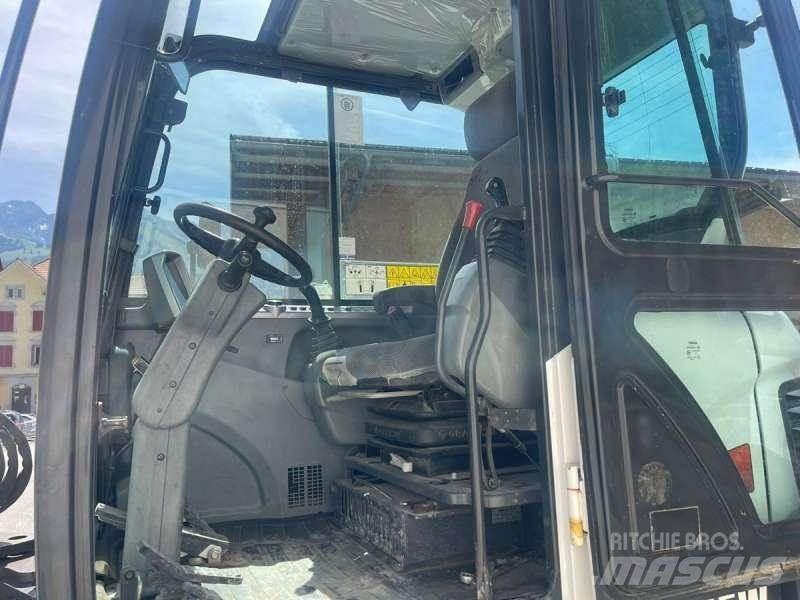 Bobcat E55W Колёсные экскаваторы