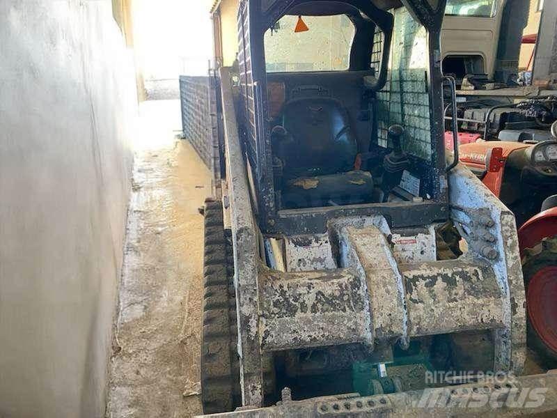 Bobcat T140 Малые погрузчики