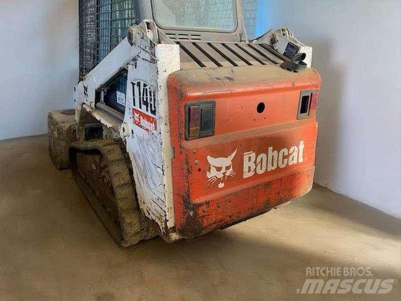 Bobcat T140 Малые погрузчики
