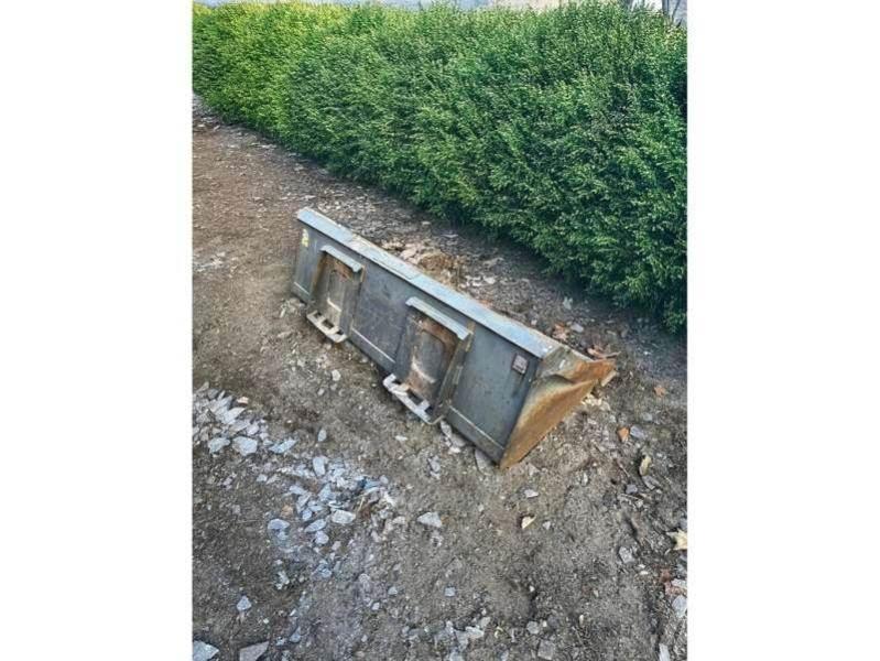 CASE SV300 Малые погрузчики