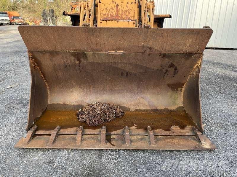 CASE W14 Фронтальные погрузчики