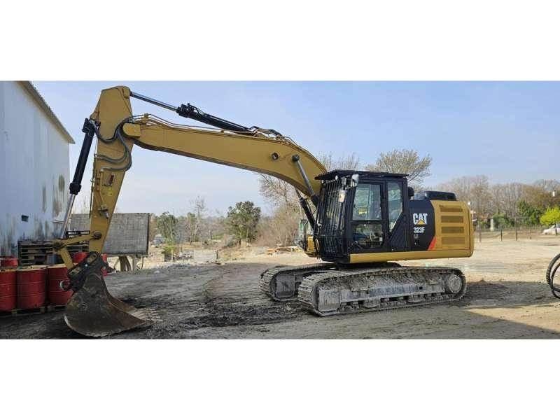 CAT 323F Гусеничные экскаваторы