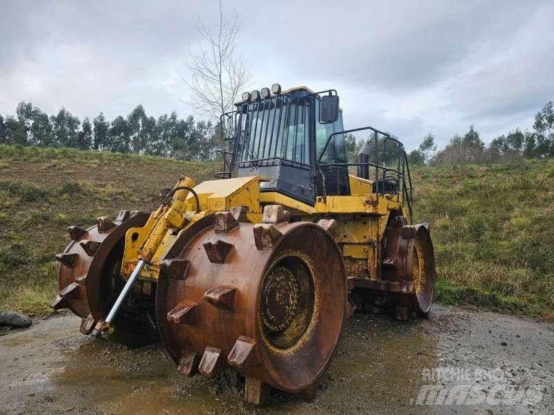 CAT 826GII Уплотнители грунта
