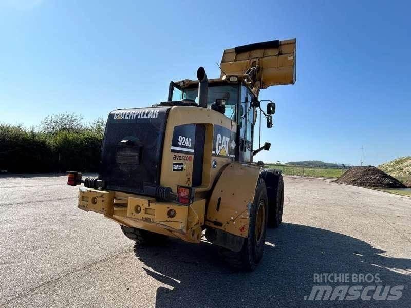 CAT 924G Фронтальные погрузчики