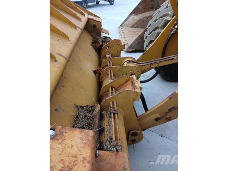 CAT 926M Фронтальные погрузчики