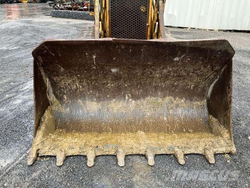 CAT 933C Гусеничные фронтальные погрузчики