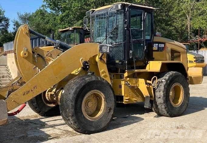 CAT 938M Фронтальные погрузчики