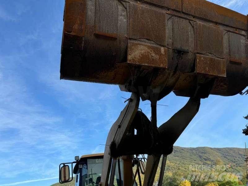 CAT 950G Фронтальные погрузчики