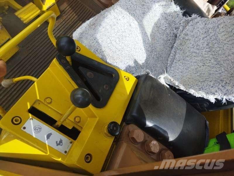 CAT 963 Гусеничные фронтальные погрузчики