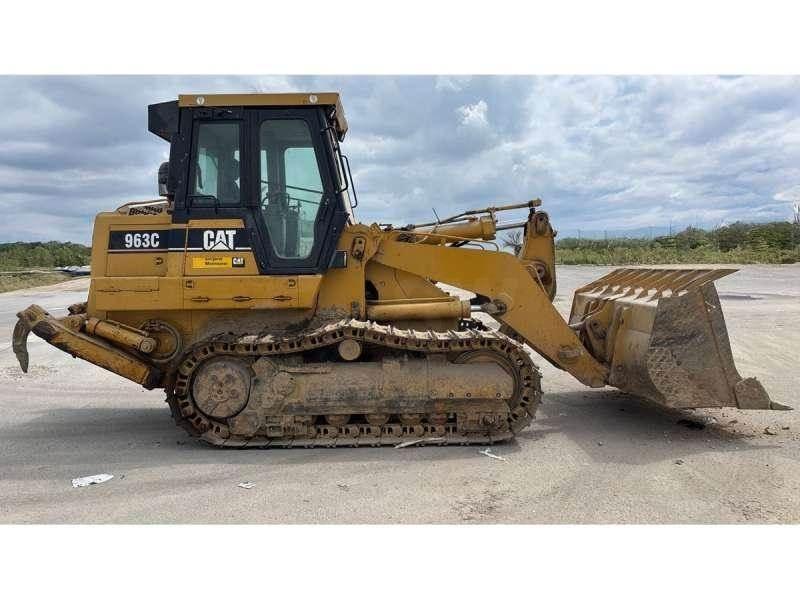 CAT 963C Гусеничные фронтальные погрузчики