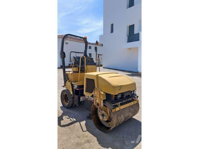 CAT CB225D Уплотнители грунта