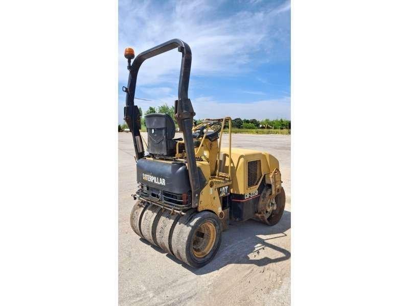 CAT CB225D Уплотнители грунта