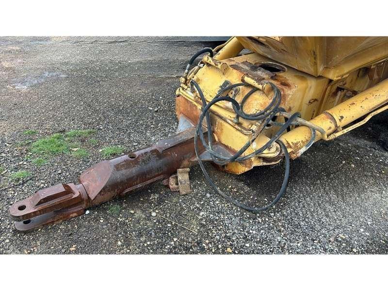 CAT D250B Самосвальные прицепы