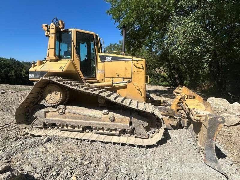 CAT D6N LGP Гусеничные бульдозеры