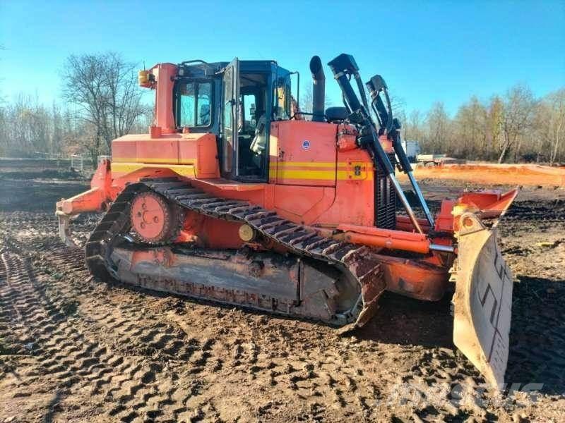 CAT D6T Гусеничные бульдозеры