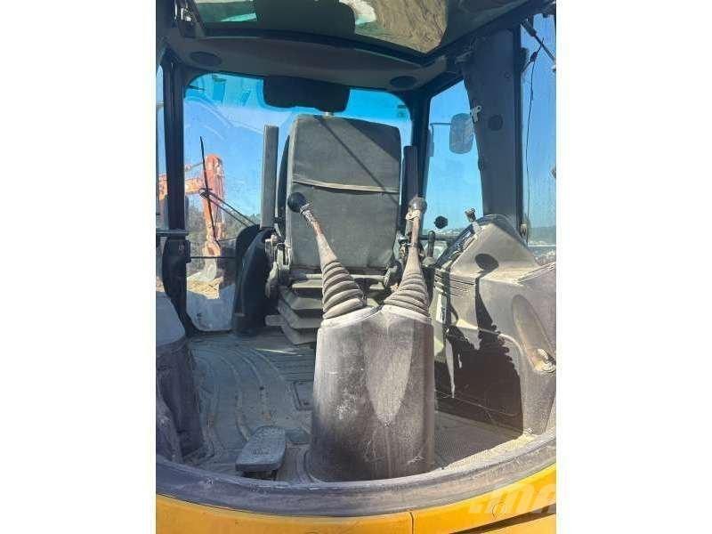 JCB 4CX Экскаваторы-погрузчики