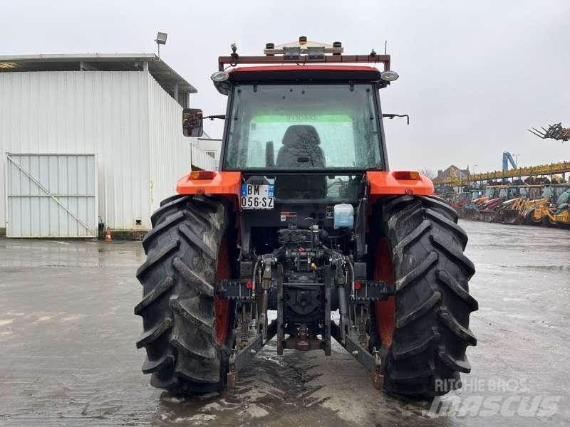 Kubota M108S Трактора
