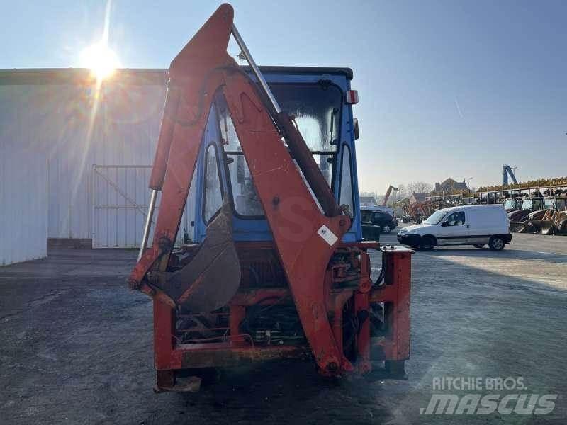 Kubota R520 Экскаваторы-погрузчики