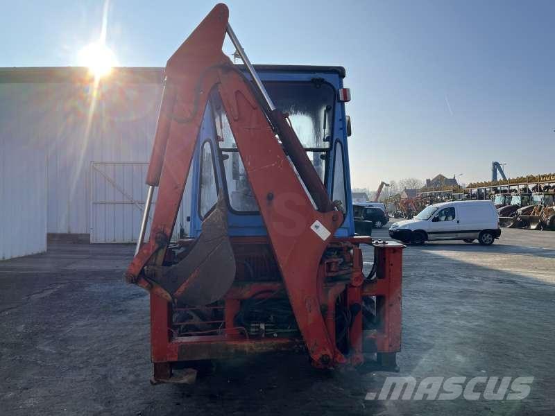 Kubota R520 Экскаваторы-погрузчики