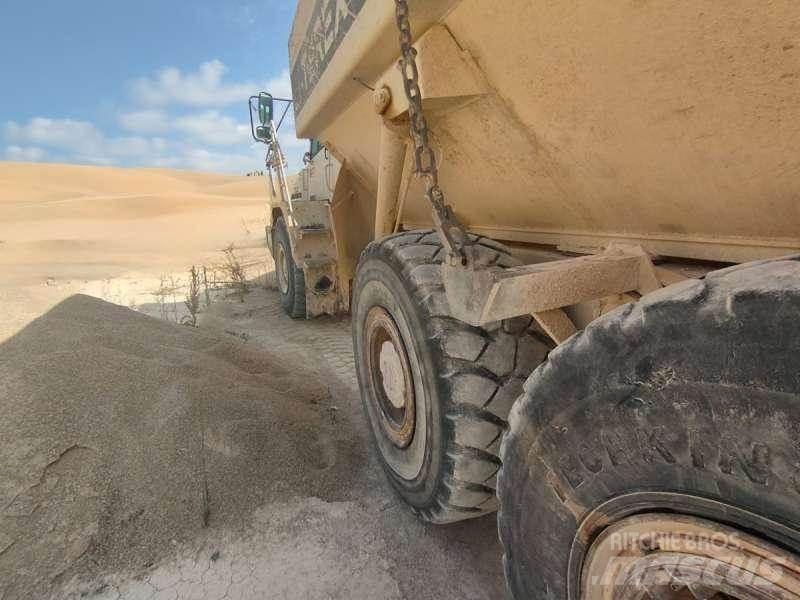 Terex TA30 Шарнирно-сочленённые самосвалы